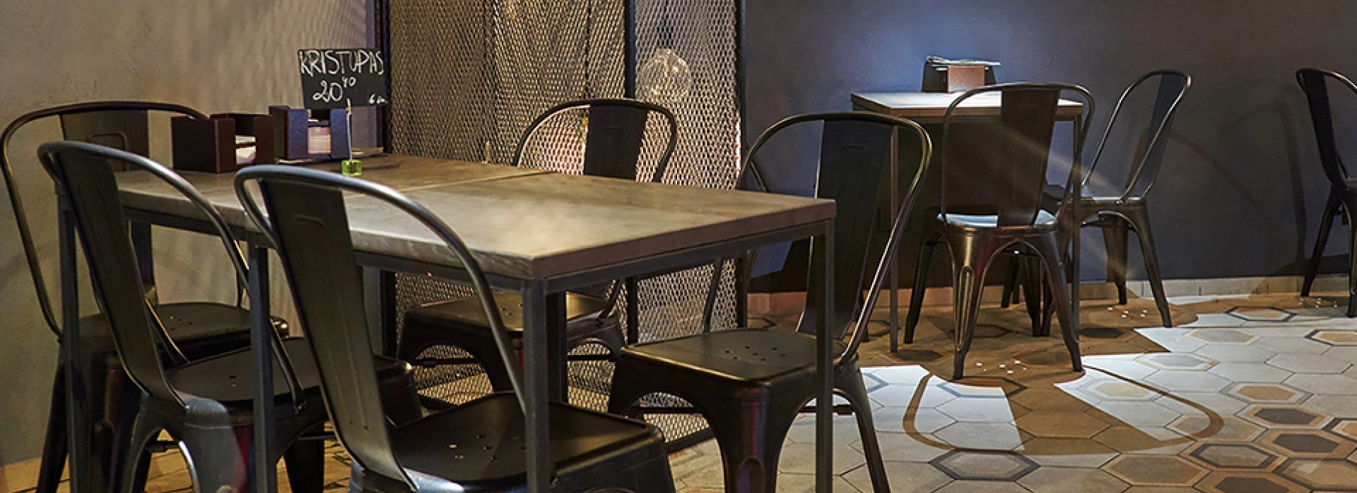 Plus Plus Plus gastrobaras, Vilnius